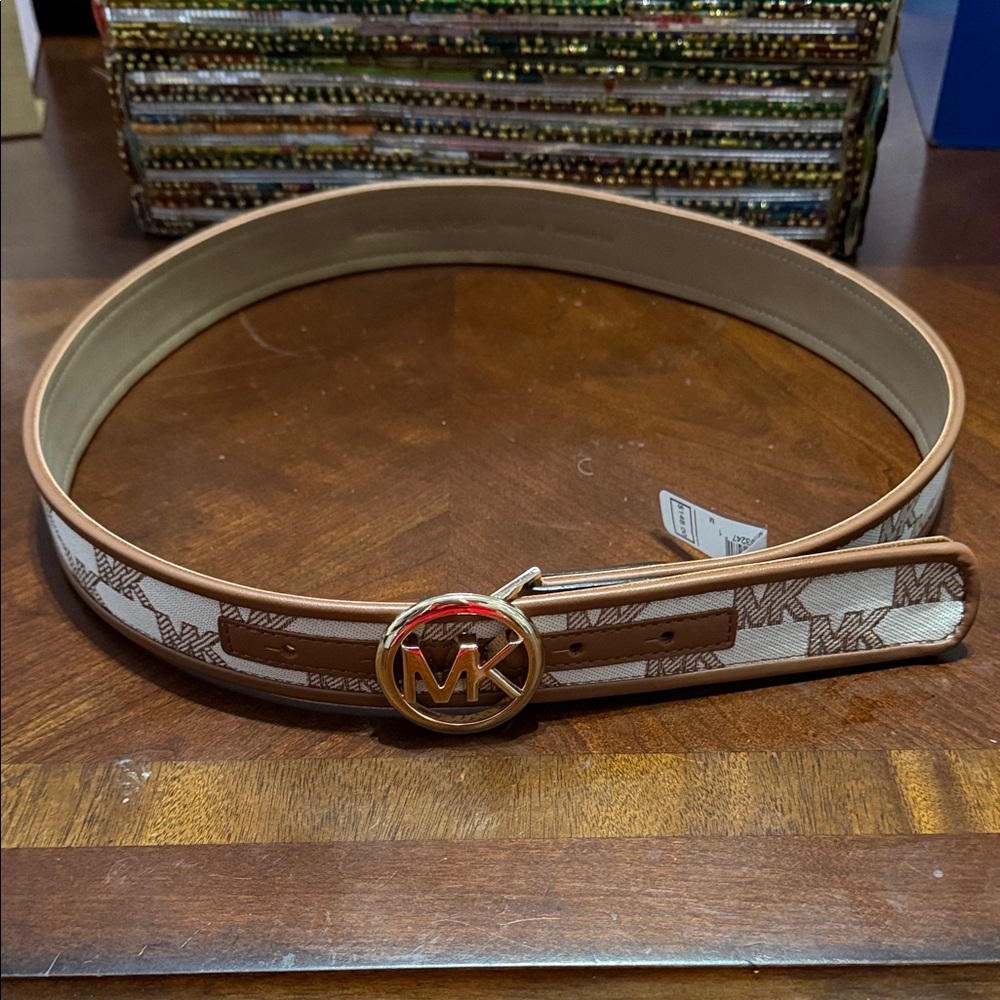 MEDIUM Michael Kors Signature Tan and Cream Belt